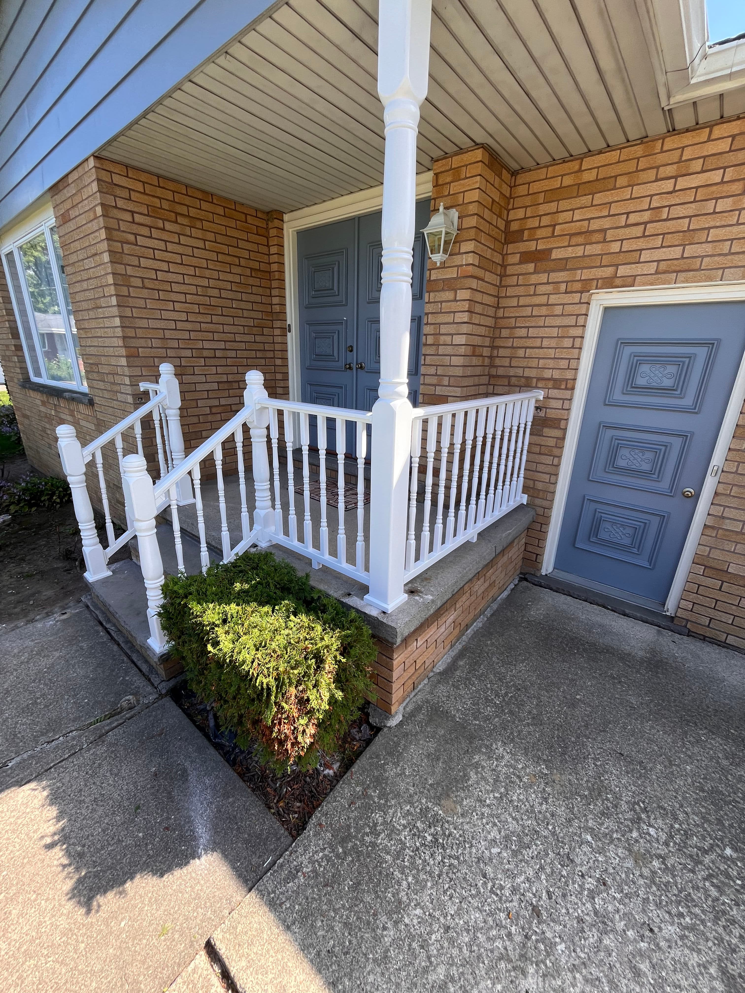 Project Vinyl Railings Redo in Niagara Falls image