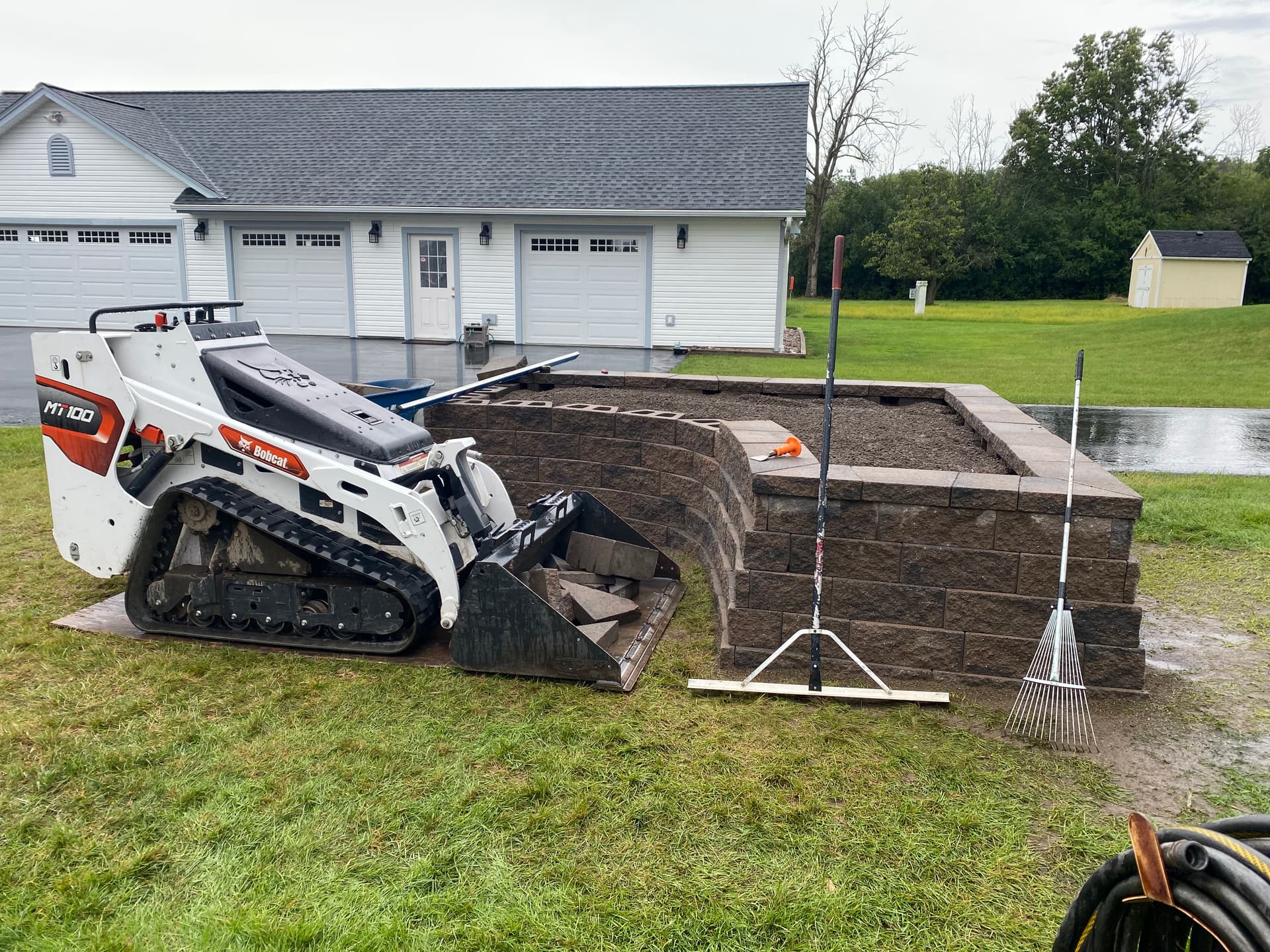 Gallery photos for Custom Planter Box Brings Life to Grand Island Gardens: Image #2