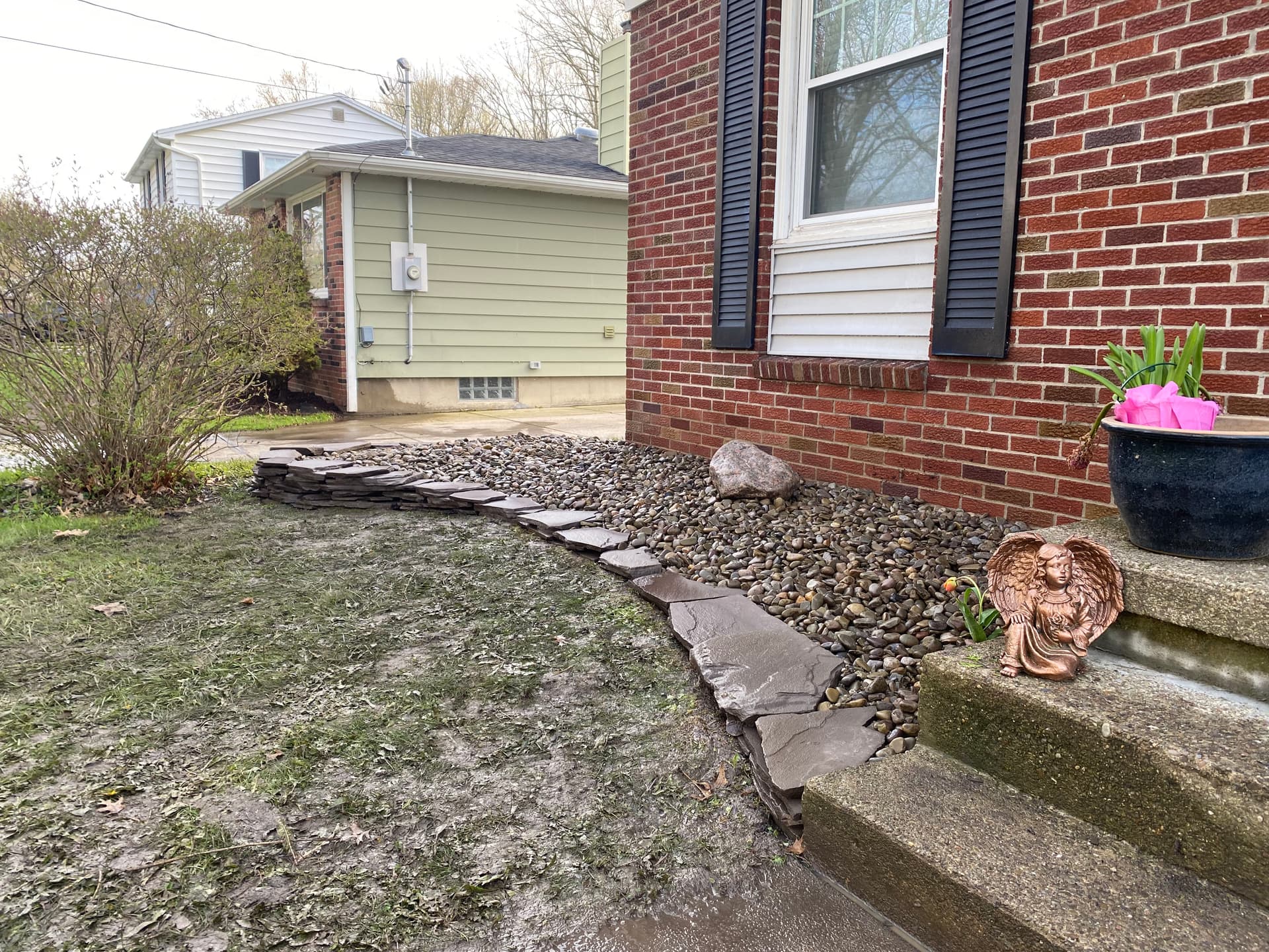 Gallery photos for Elegant Stone Landscape Enhancement for Curb Appeal: Image #1