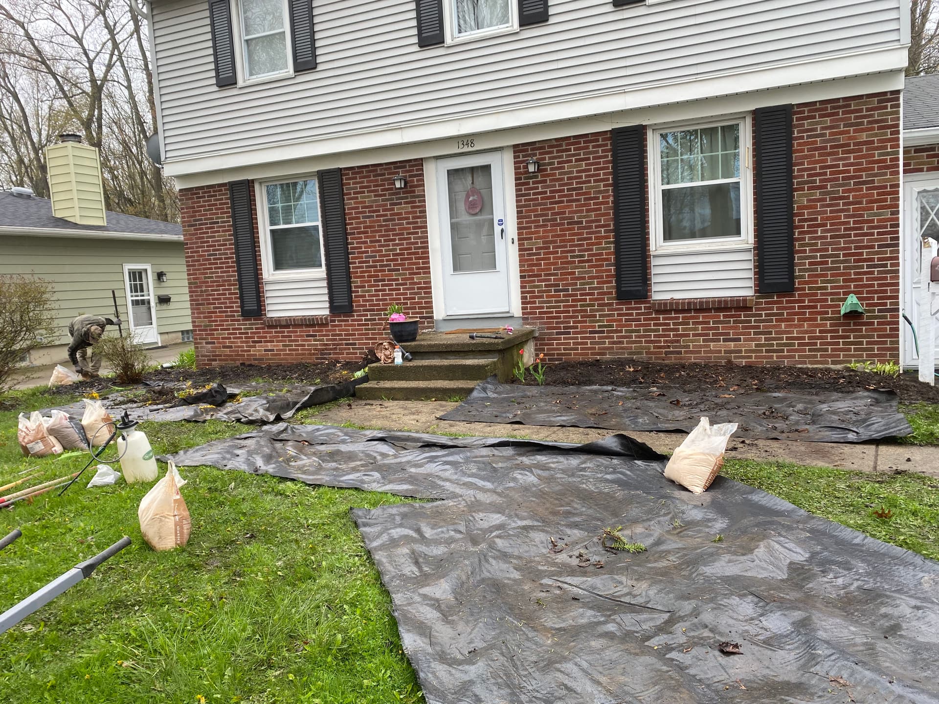 Gallery photos for Elegant Stone Landscape Enhancement for Curb Appeal: Image #3