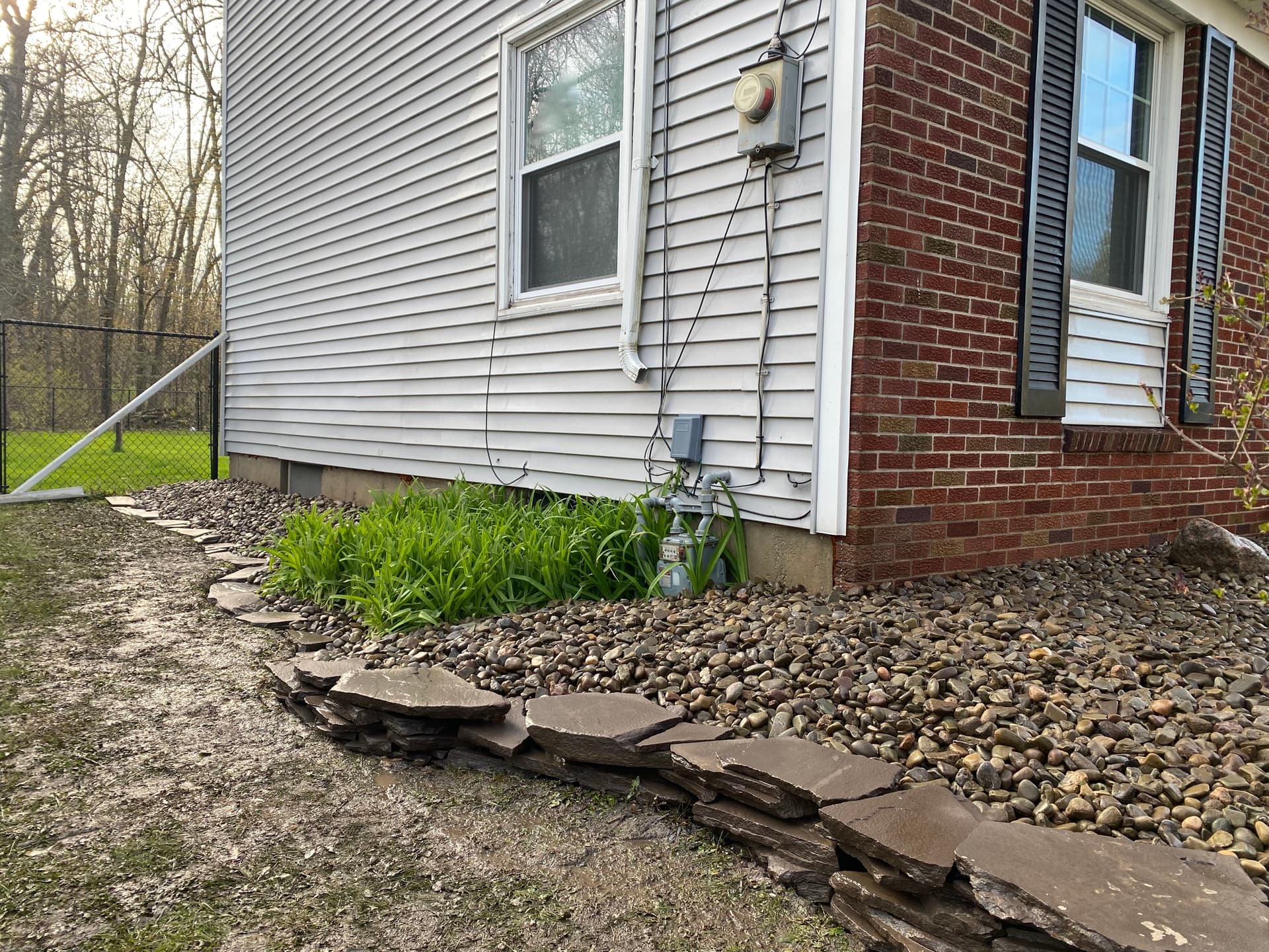 Gallery photos for Elegant Stone Landscape Enhancement for Curb Appeal: Image #4