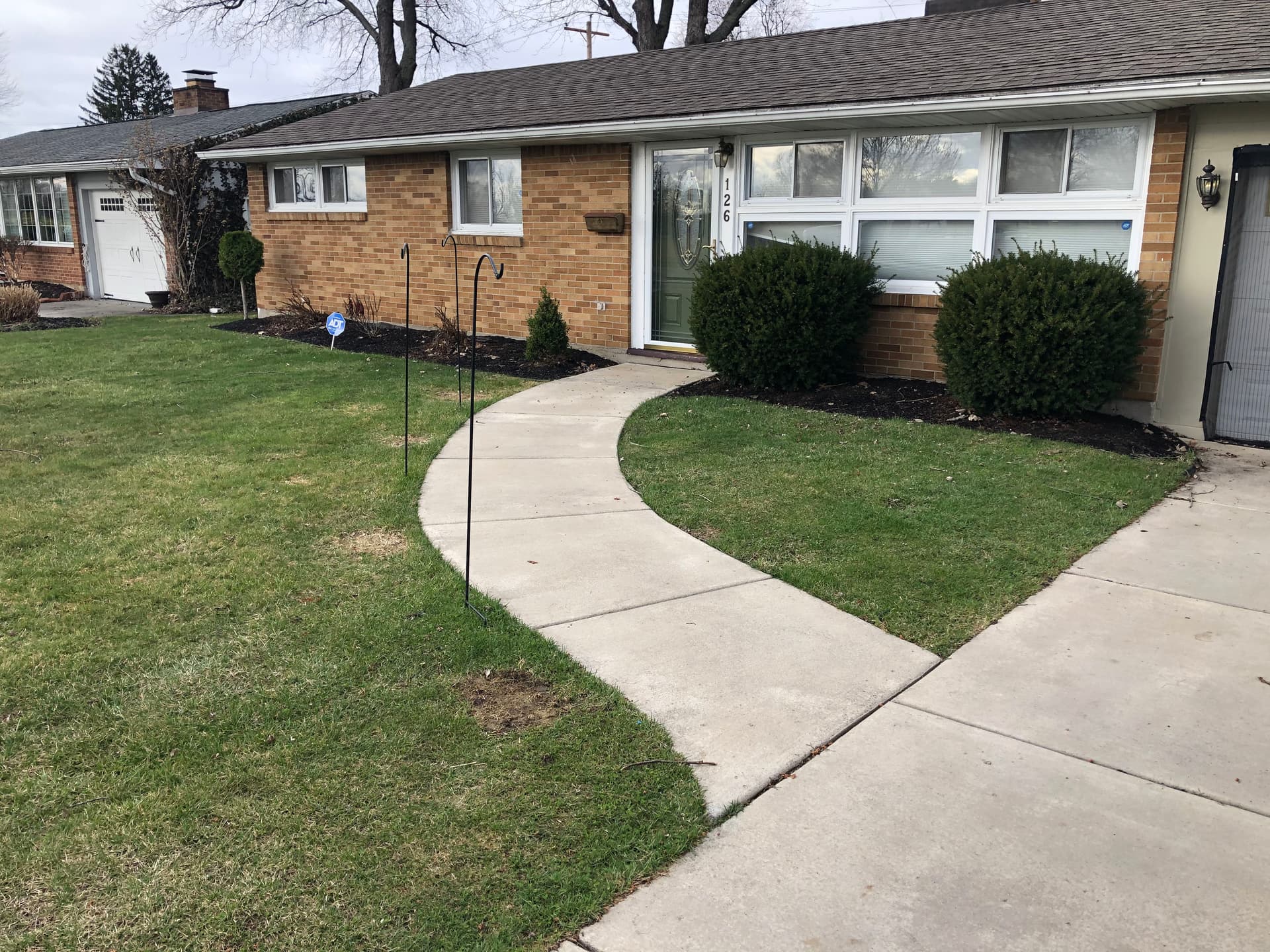 Gallery photos for Yard Revival with Stylish Stonework: Image #2